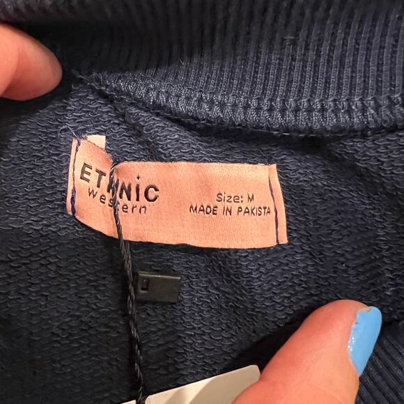 ETHNIC WESTERN Women's Mickey Mouse Paisley Sweatshirt Size M In Navy - Picture 5 of 8